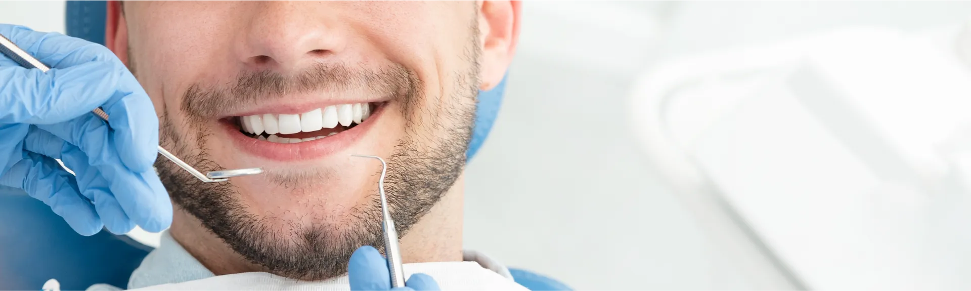Patient getting mouth examed